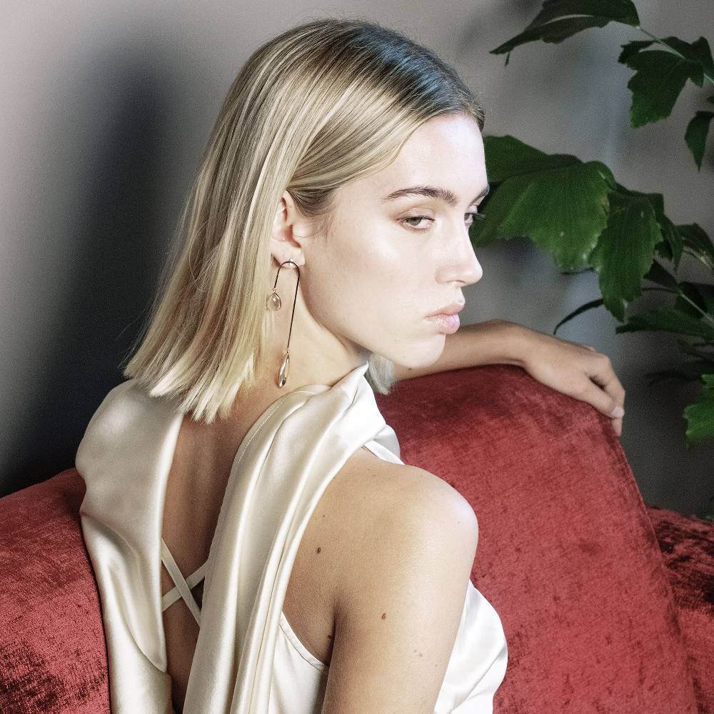 Paola Grande Gioielli AURUM Orecchini amo curvo lungo Italia