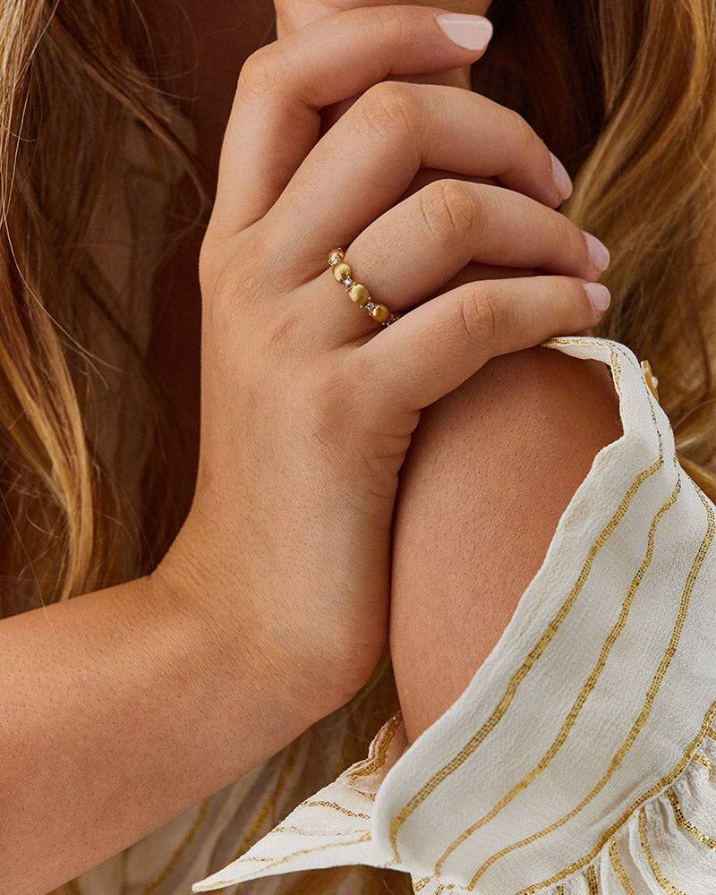 Nanis Anello "DANCING ÉLITE" con diamanti e boules piccole in oro – Nanis Italian Jewels Online