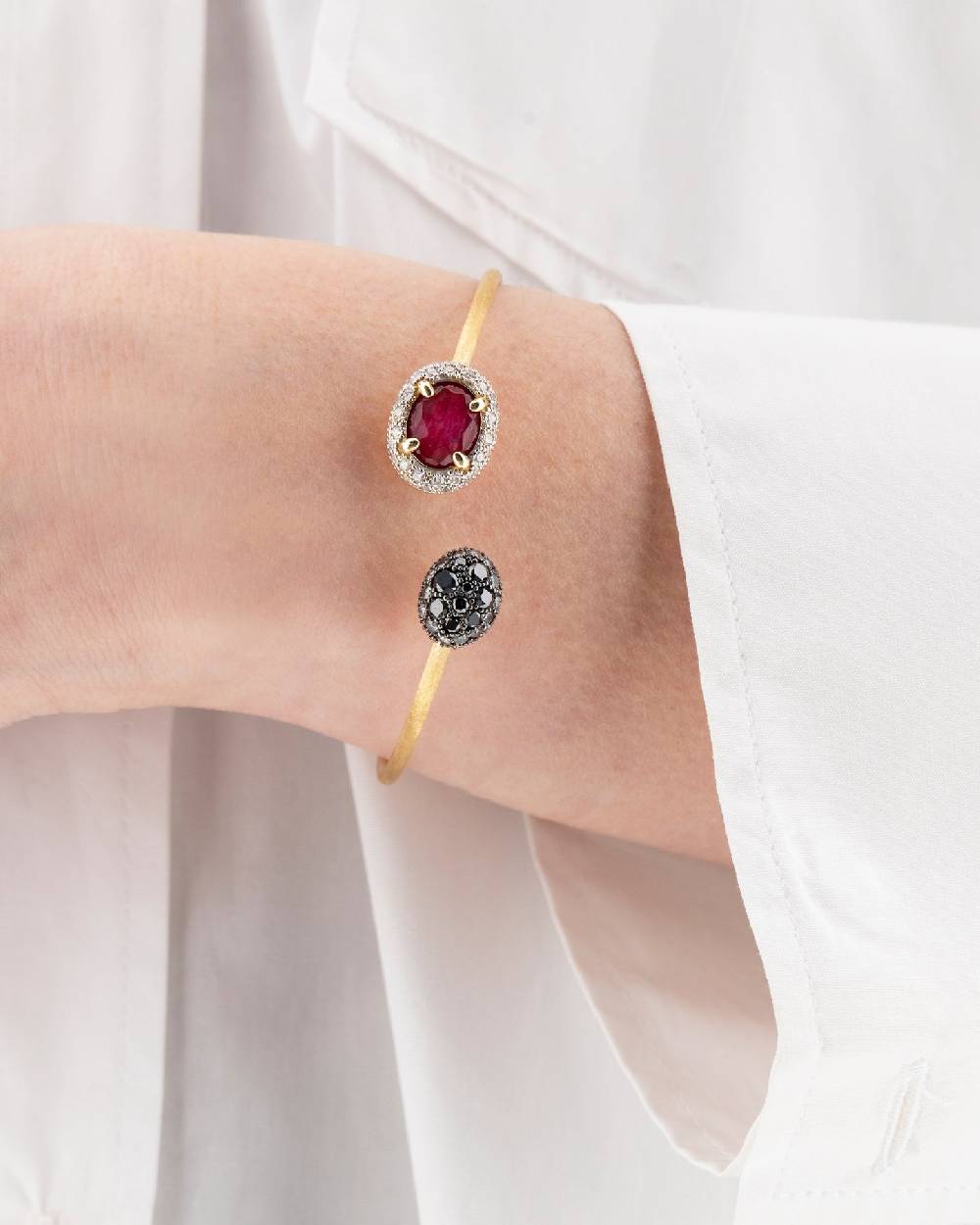 Nanis Bracciale a schiava "DANCING REVERSE" in oro, rubini, diamanti e crist – Nanis Italian Jewels Shopping Online