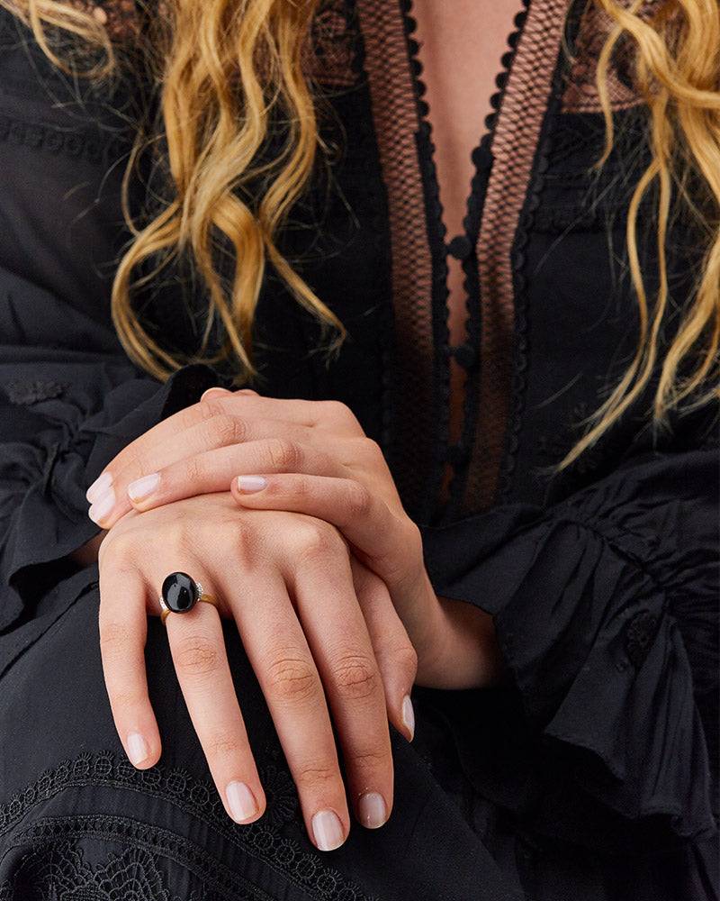 Nanis Anello "DANCING MYSTERY BLACK" con boule in oro, diamanti e onice nero – Nanis Italian Jewels Vendite Flash