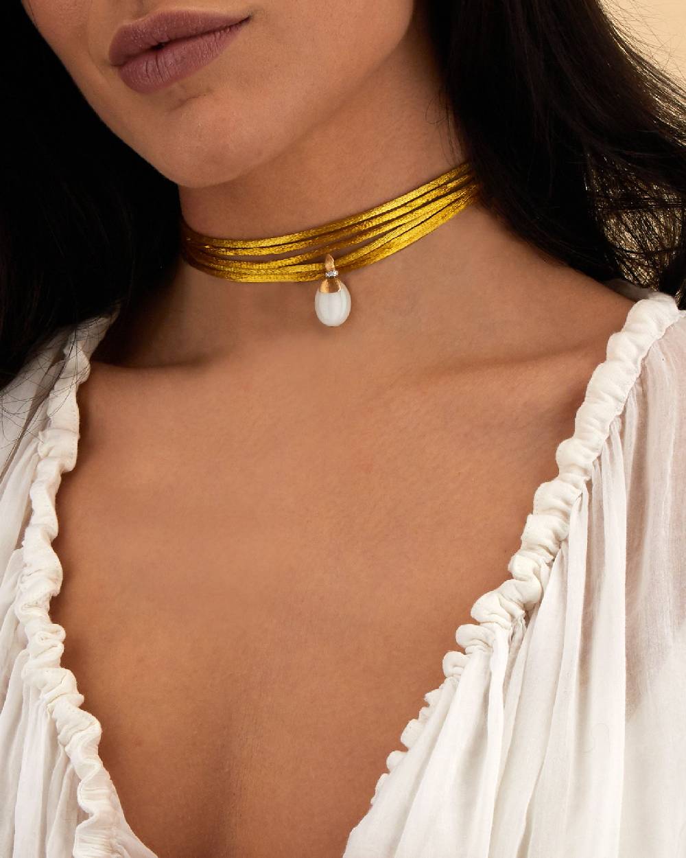 Nanis Pendente "WHITE DESERT" in oro, diamanti e pietra di luna (medio) – Nanis Italian Jewels Consegna Veloce