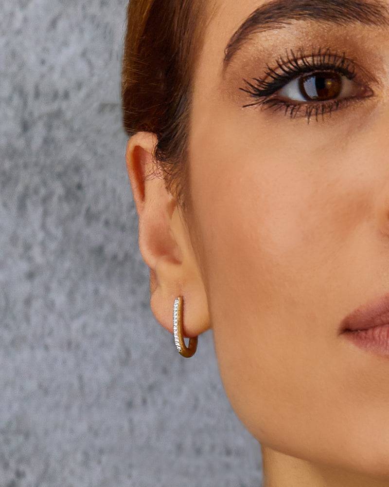 Nanis Orecchini a cerchio "LIBERA" squadrati piccoli in oro e diamanti – Nanis Italian Jewels Qualità