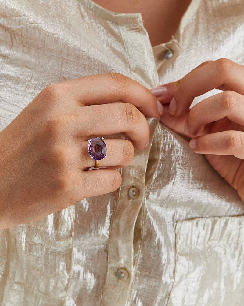 Nanis Anello "IPANEMA" in oro, ametista e dettagli di diamanti – Nanis Italian Jewels Pezzi Unici