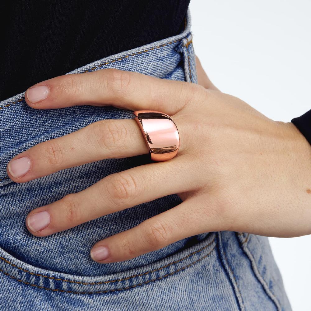 Unoaerre Anello in bronzo a fascia bombata rosa | UNOAERRE Gioielli Italy