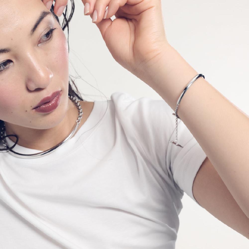 Unoaerre Bracciale rigido in argento rodiato | UNOAERRE Gioielli Offerta